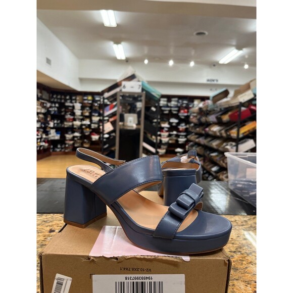 Journee Collection Women's Brookan Blue Block Heel Platform Sandals Size 7.5M - Picture 1 of 6
